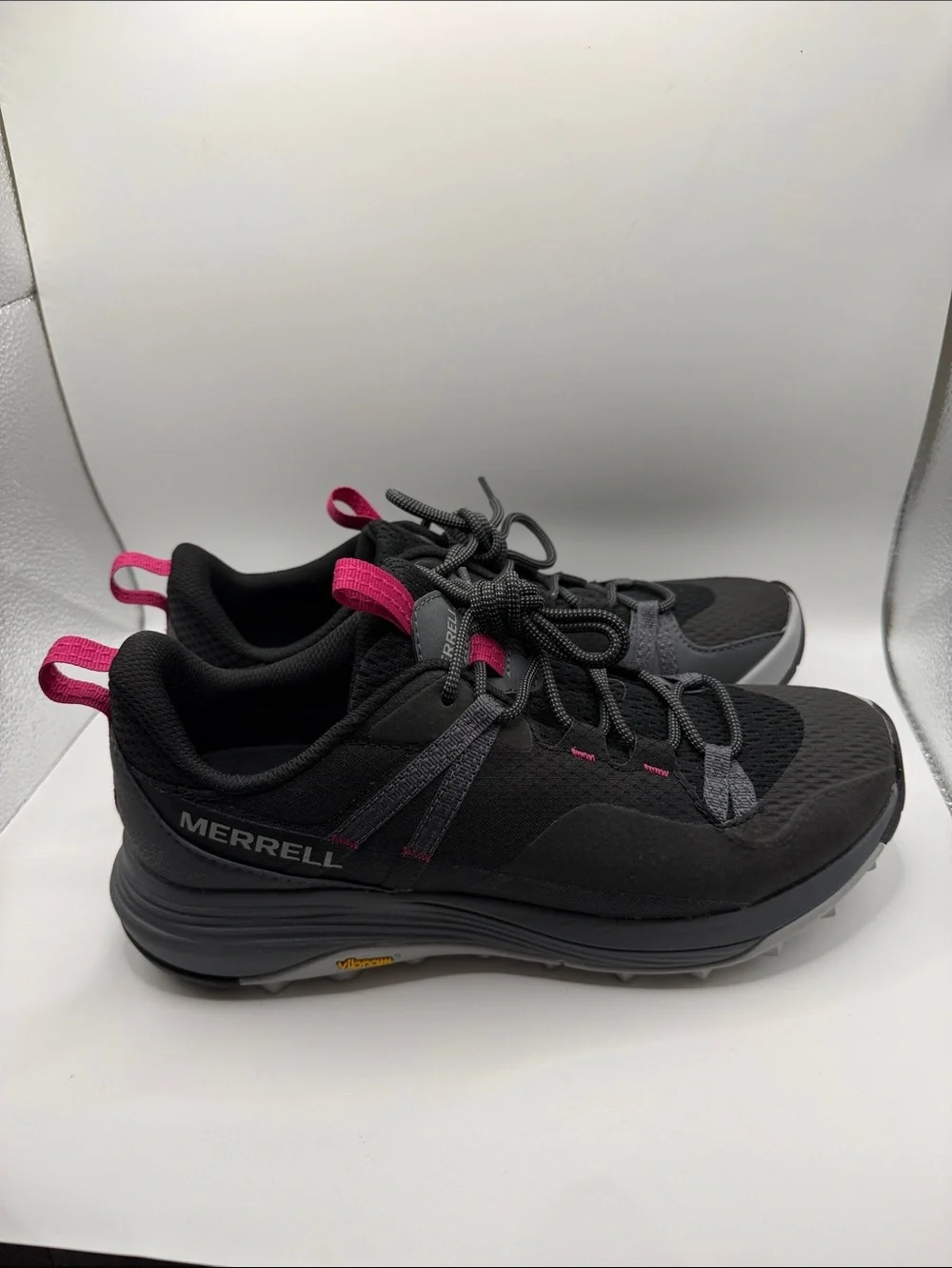 Merrell Siren 4 Women's Black Trail Shoes with Pink Pull Tabs